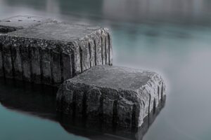 転職直後の男性が復縁を考える際、落ち着いてから連絡すべき理由は？