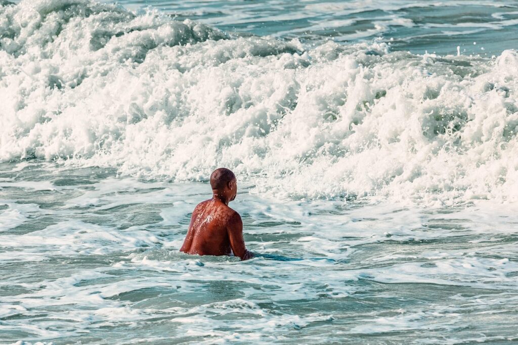 復縁を狙う男がカフェ誘いを平日夜と休日昼で使い分ける方法は？
